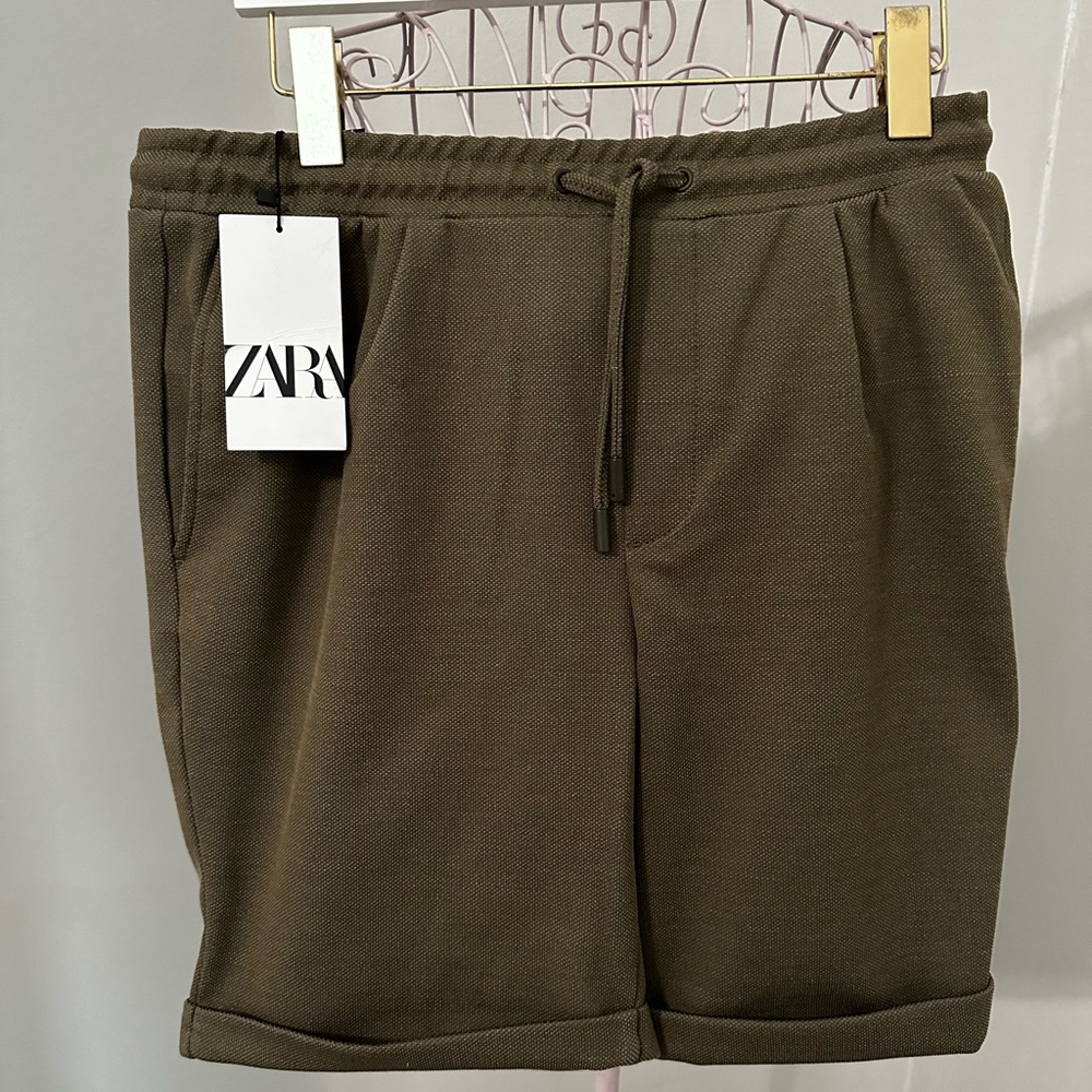 Zara Olive Green Drawstring Casual Men’s Shorts